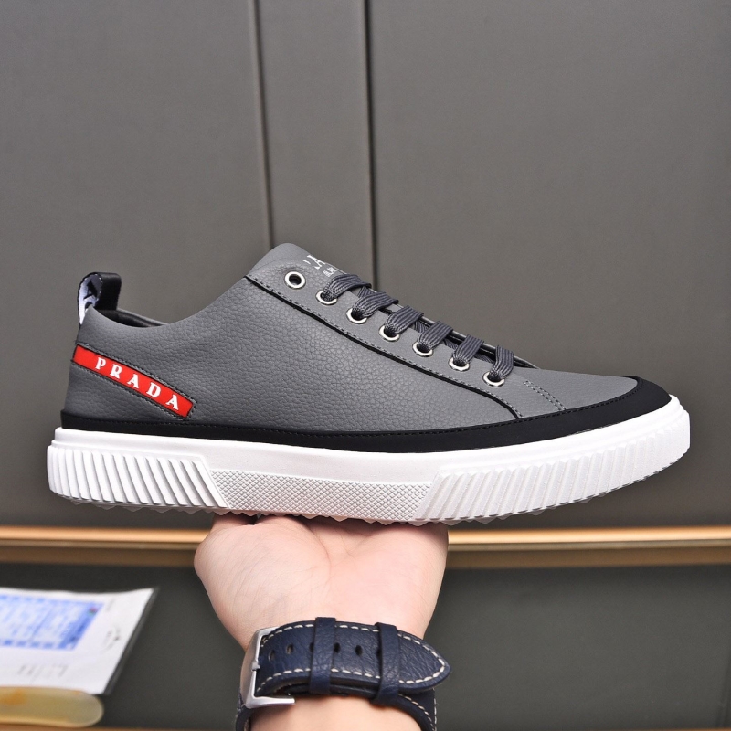 Pra*a casual shoes
